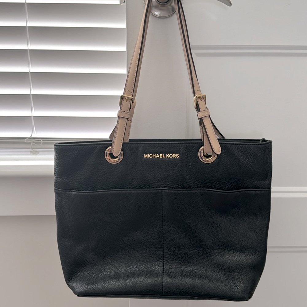 Michael Kors Handbag, Black, like new condition